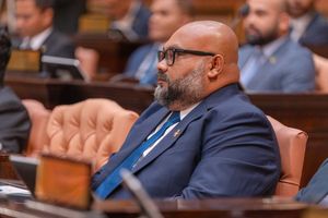 "މަޝްރޫއުތައް ހިންގަނީ ޖިންނި ޝައިތާނުން ބޭނުންކޮށްގެންތޯ"