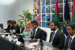 އައިޝާ ޑޮކިއުމެންޓްރީ މަނާކުރި ގެގް އޯޑަރުގެ މައްސަލައަށް ބާ ކައުންސިލުން ވަންނަނީ