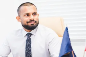 "އަޅުގަނޑު ފްރޭމް ކުރީ އިހުސާން، މި ސަރުކާރު ބަދަލު ކުރަންޖެހޭ"