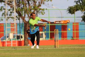އޮފީސް ކްރިކެޓް މުބާރާތުގައި މަޖިލިސް ބަލިވެއްޖެ 
