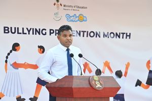 "ހަނގާކުރުން ހުއްޓުވުމަށް ކޮންމެ މީހަކު ރީތި ނަމޫނާ ދައްކަންޖެހޭ"