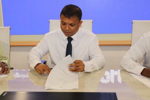 ތަރައްގީގެ މަޝްރޫއުތައް ނުފަށަނީ ފައިސާ ހަމަނުޖެހޭތީ: ޝަފީގު