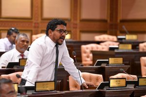 ގުރުއާނަށް އުނިއިތުރު ގެނައިކަމަށް ބުނެ މަޖިލީހަށް މައްސަލައެއް