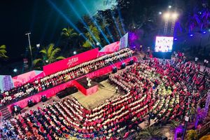 ރިޔާސީ ޓިކެޓަކަށް ކަޅި އަޅާ މީހުންނަށް އިދިކޮޅުގެ ރައްދު؛ ޓިކެޓު ލިބޭނީ ހަމައެކަނި ޔާމީނަށް