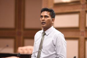 ހިޔާ ފްލެޓު ނިންމަން ހަރަދުވި ފައިސާ ދޭނަން: ފަޒުލް
