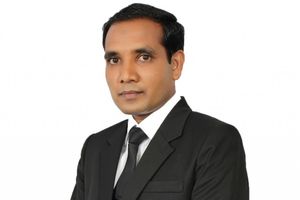 ޒުންނަވާރުގެ ދެމަފިރިންގެ ވަކީލުކަމުގެ ހުއްދަ ހިފަހައްޓައިފި