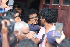 ޕީޕީއެމްގެ ސެނެޓު ހޫނުވެ، ހަމަނުޖެހުމަކަށް ބަދަލުވެއްޖެ 