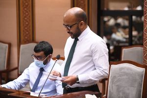 ޖީޑީޕީގެ 122 ޕަސަންޓުގައި ހުރި ދަރަނި، 104 އަށް ތިރި ކުރަނީ