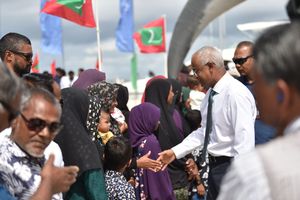 10 އަހަރު ތެރޭ ވޭވަށު ރައްޔިތުންގެ ހާލު ބެއްލެވި ފުރަތަމަ ރައީސް