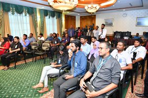 ނޫސްވެރިކަމުގެ މިނިވަންކަމުގެ ދުރުމީން ރާއްޖެ އަށް ނަޒަރެއް