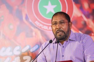 Qasim pledges to waive rent of social housing