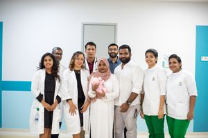 އެއްމާބަނޑު ދެ ކުދިން ދެ ވަގުތެއްގައި ޓްރީޓޮޕުން ވިއްސައިފި