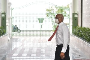 ޔޫކްރެއިންގައި ތިބި ދަރިވަރުން ގެންނަން ރައީސް އަންގަވައިފި