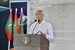 މަޝްރޫއުތައް ހުއްޓިފައިވާ ކަމަށް ރައީސް އެއްބަސްވެވަޑައިގެންފި