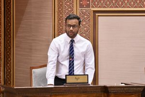 ހުއްޓިފައި ހުރި މަޝްރޫއުތަކާ ގުޅޭ ގޮތުން ޖަވާބެއް ނުދެއްވި