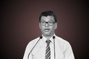 ނޫސްވެރިންގެ ގިނަ ސުވާލުތަކަށް ނާޒިމުގެ ޖަވާބެއް ނެތް!