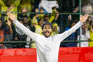 ޅ. ފައިނަލުގައި ނައިފަރު އާއި ކުރެންދޫ 