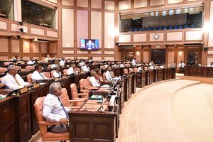 ސޮވްރިން ފަންޑަށް ގާނޫނީ ބާރު ދިނުމާމެދު ކަންބޮޑުވުން