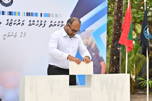 ހަ ރަށެއްގައި ފުލުހުންގެ މަރުކަޒު އަޅައިދޭނެ ބަޔަކު ހޯދަނީ 