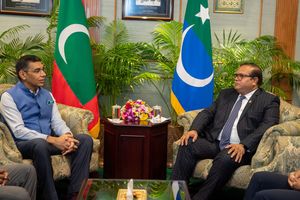 Indian Ambassador meets with Parliament Speaker 