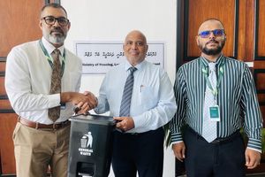 އައިޖީއެމްއެޗުން ހައުސިންއަށް 100 ޑަސްބިން ހަދިޔާކޮށްފި