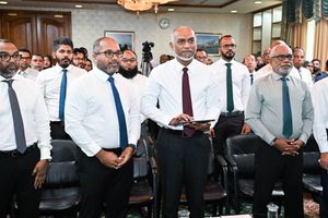 ޕާސްޕޯޓާއި އައިޑީ ކާޑުގެ ހިދުމަތް ދޭން މަގު ޗާޓެއް އެކުލަވާލައިފި