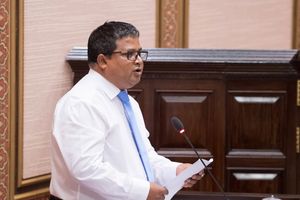 ޑރ. ހުސެއިން ރަޝީދަށް މަޖިލީހުން ރުހުން ދީފި