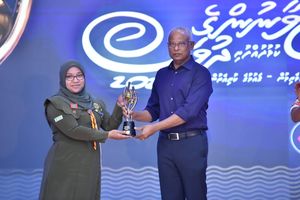 ކުޅުދުއްފުށީ ތިން ޒުވާނުން ހިމެނޭ ގޮތަށް ޔޫތު އެވޯޑް 10 މީހަކަށް
