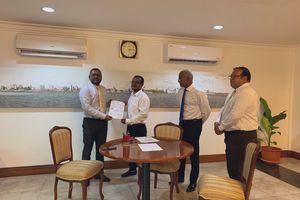 އައްޑޫ ފޭދޫ ކައުންސިލަރު ފައިސަލް ޕީޕީއެމް ދޫކޮށް އެމްޑީޕީއަށް  