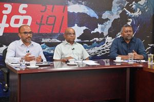 "މުހިންމީ ކެބިނެޓުން ކަމެއް ނިންމުމެއް ނޫން ތަންފީޒު ކުރުން،"