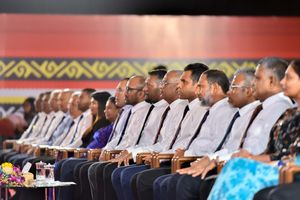 ސިޔާސީ މަގާމުތައް އިތުރުވެ، ހޭދަ 400 މިލިއަނަށް