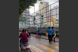 MDP banners removed from across Male' city