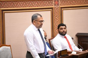 ލިބޭ އާމްދަނީއާ ނުބައްދަލު ހަރަދުތައް ކުރަންޖެހޭ: ޒަމީރު