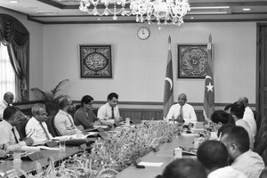 މައްސަލަތަކެއްގެ ތެރޭގައި ކޯލިޝަން ނުމެކެވި ނުމެދިރި!