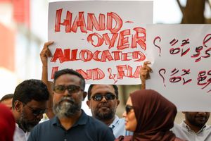 ވައުދާ ހިލާފަށް ރަސްމާލެއަށް ގޯތި ބަދަލުކުރާތީ ކަންބޮޑުވުން