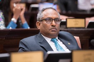 އެމްޑީޕީ ޕާލިމެންޓަރީ ގްރޫޕުގެ ނައިބަކަށް ކެލާ ދާއިރާ ޝަރީފު