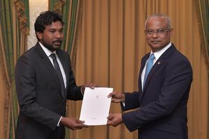 ބްރޯޑްކޮމްގެ މެންބަރުކަމުން ގައިސް އިސްތިއުފާ ދެއްވައިފި