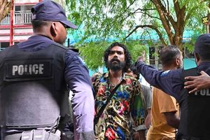 ޝާފިއު ކުރި ޕޯސްޓަކުން ފުލުހަށް ހާޒިރުކުރާތީ ފާޑުކިޔަނީ