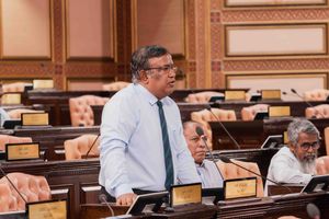 މިވަގުތު 4،100 ސިޔާސީ މުވައްޒަފުން އެބަތިބި: ޣަފޫރު