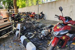 ގްރީން ޒޯނުގައި ހުރި ސައިކަލުތަކުގައި ރޯކޮށްލީ ކާކުކަން އެނގޭއިރު ވެސް ފުލުހުންނަށް މީހާ ހައްޔަރެއް ނުކުރެވުނު 