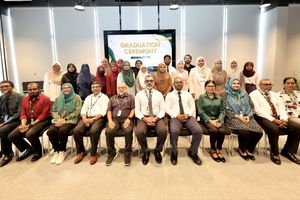 ރާއްޖެއިން ކިޔެވި ޑޮކްޓަރުންގެ ފުރަތަމަ ބެޗު ގްރެޖުއޭޓުވެއްޖެ 