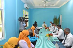 އަންހެނުންގެ ކޮމިޓީތަކުގެ މުސާރަ ދެގުނަ ބޮޑުވަނީ