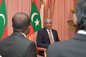 މައުލޫމާތުގެ ހައްގު ނުލިބި އިތުރަށް ދިގުލަނީ