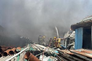 Fire in Thilafushi injures one, causes damages