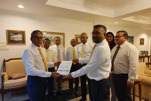 ރީކޯ މޫސާ އަލުން އެމްޑީޕީއަށް ސޮއިކުރައްވައިފި