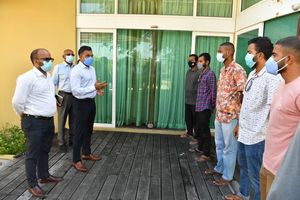 އޭއޭއޭ ފްލައިން ސްކޫލުގެ އަތުން ބަދަލު ހޯދަން 48 ދަރިވަރަކު ކޯޓަށް މައްސަލަ ހުށަހަޅައިފި 
