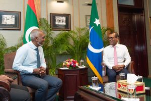 އިންޑިއާ ނޫހާ ނަޝީދު ވާހަކަ ދެއްކެވީ މަޝްވަރާނުކޮށް: ފިރުޒުލް