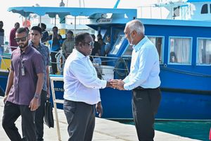 މަސްވެރިން އިހުތިޖާޖުގައި ތިއްބާ މުއިއްޒު ދުވާފަރަށް 