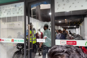 ކިންގްސްޓަން އިން ސައިކަލު ގަތް މީހުން މައުލޫމާތު ހިއްސާ ކުރުމަށް ފުލުހުން އެދިއްޖެ