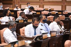 މަޖިލީހުގެ ޔައުމިއްޔާ ލިޔުމަށް ޓެކްނޮލޮޖީގެ އެހީ ހޯދަނީ